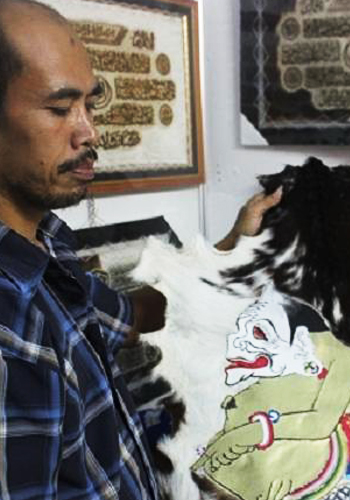 Industri Kerajinan Kulit  (Wayang, Tatah Sungging, Kaligrafi)